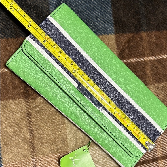 Vera Bradley Lime Green and Black Clutch - Picture 8 of 11